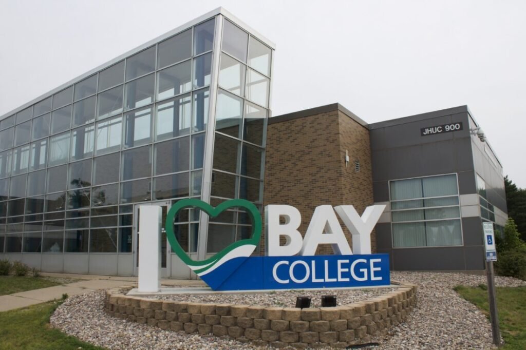 Bay College